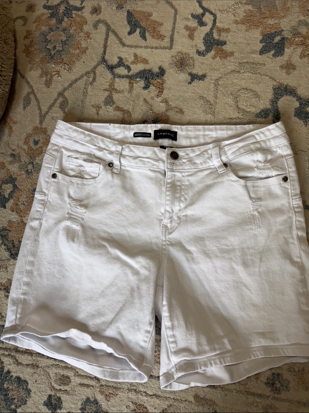 Rampage White Denim Bermuda Shorts Size 16W Booty Lifter Distressed